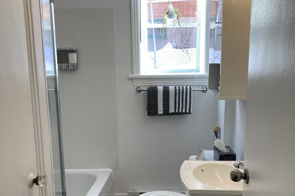 Photo of Bathroom in Sherbrooke