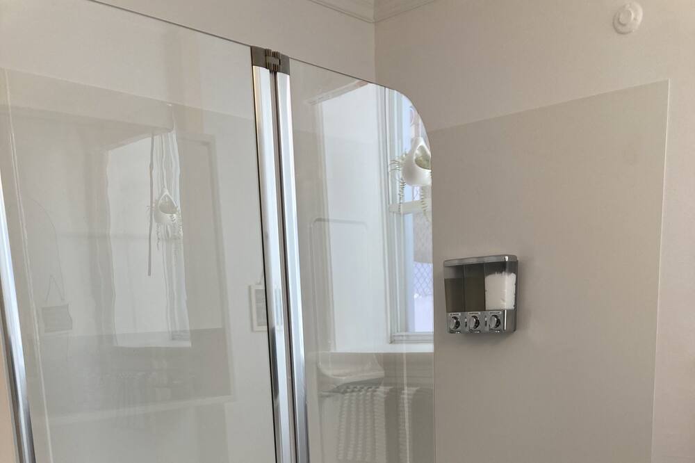 Photo of Bathroom in Sherbrooke