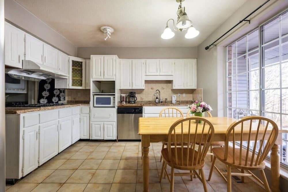 Photo of Kitchen in Guildford