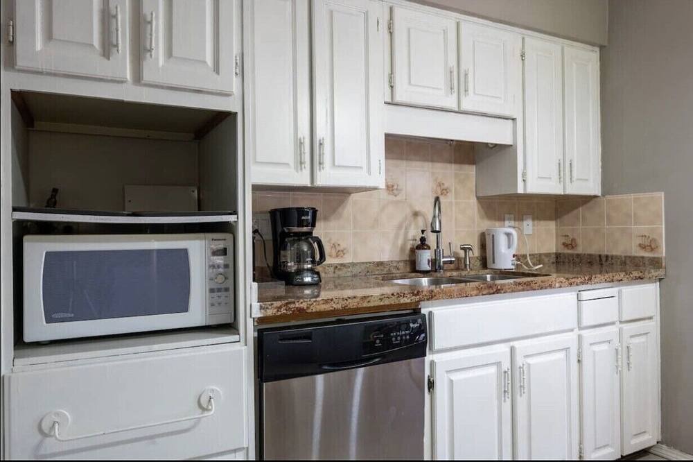 Photo of Kitchen in Guildford