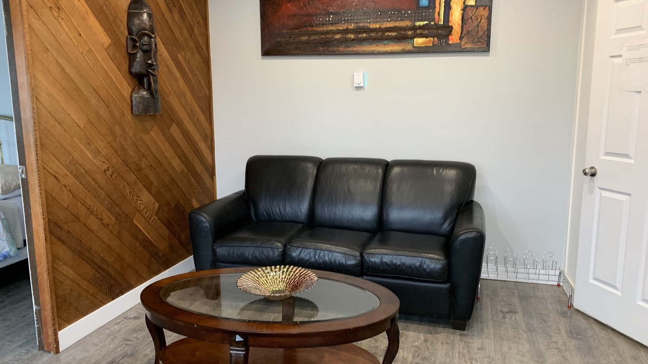 Photo of Livingroom in Aldergrove