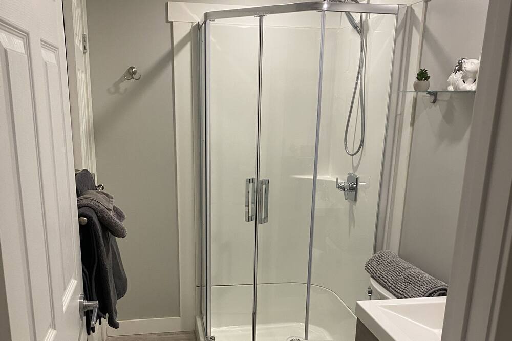 Photo of Bathroom in Jasper