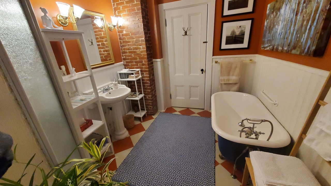 Photo of Bathroom in Annapolis Royal