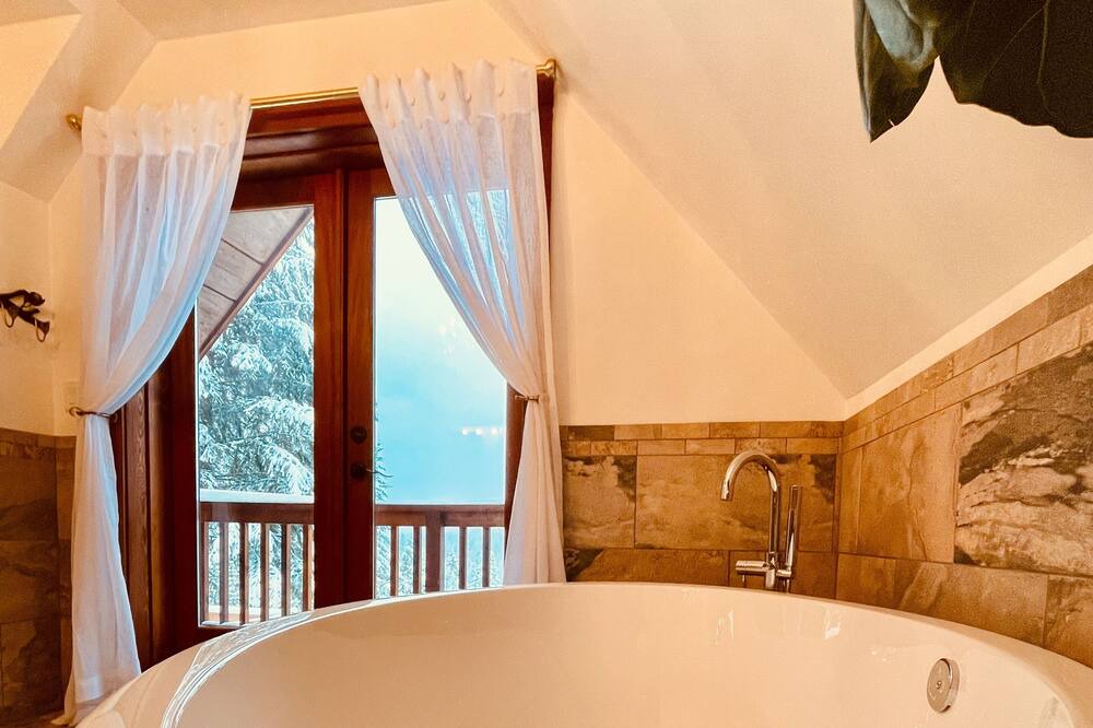 Photo of Bathroom in Beasley