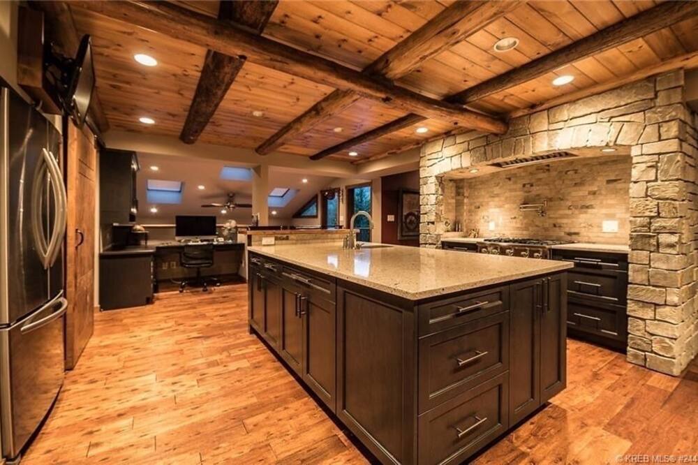 Photo of Kitchen in Beasley