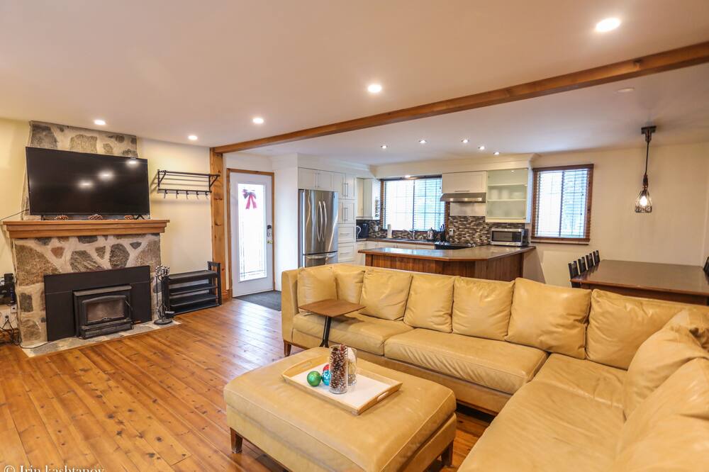 Photo of Livingroom in Rawdon
