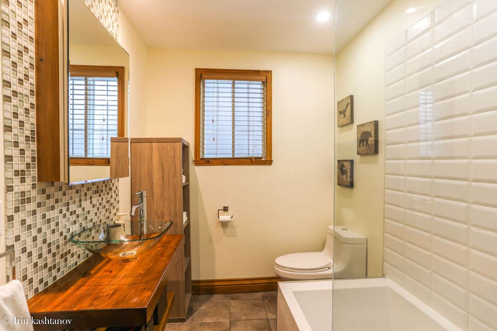 Photo of Bathroom in Rawdon