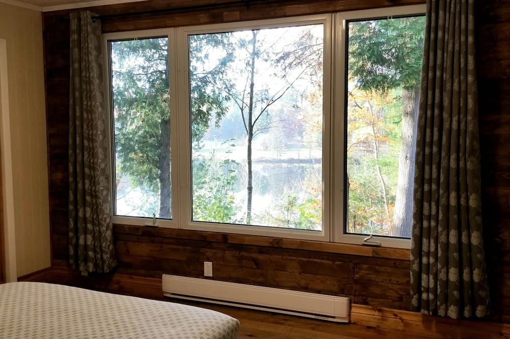 Photo of Bedroom in Rawdon