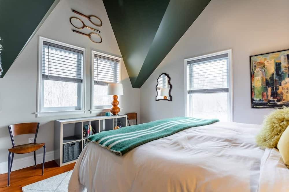 Photo of Bedroom in Waupoos