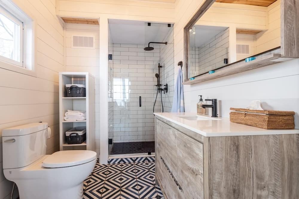 Photo of Bathroom in Waupoos