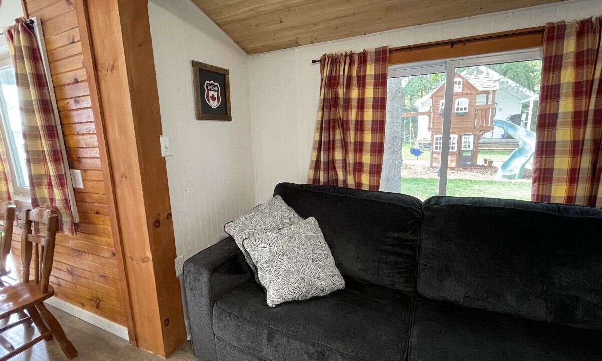 Photo of Livingroom in Bobcaygeon
