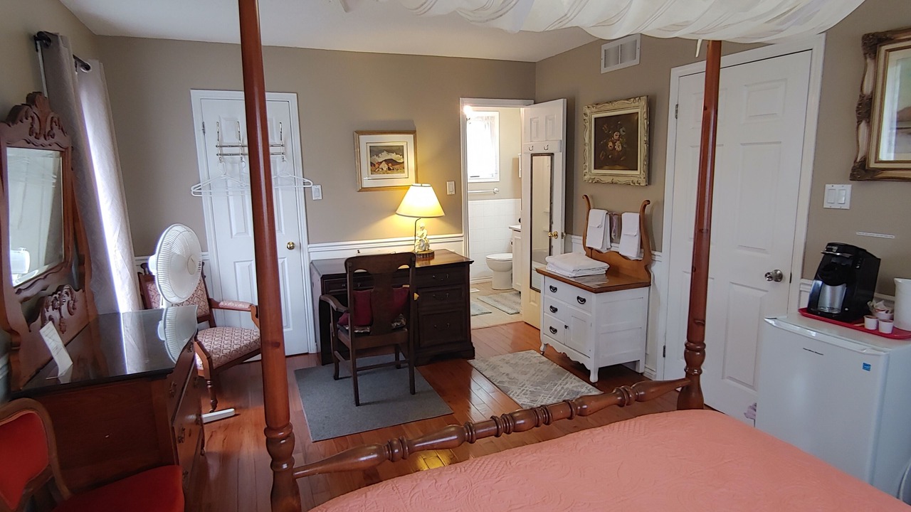 Photo of Bedroom in Bobcaygeon