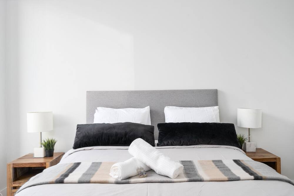 Photo of Bedroom in Latin Quarter