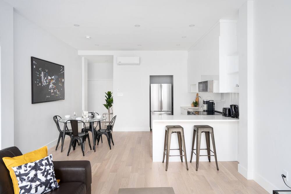 Photo of Livingroom in Latin Quarter