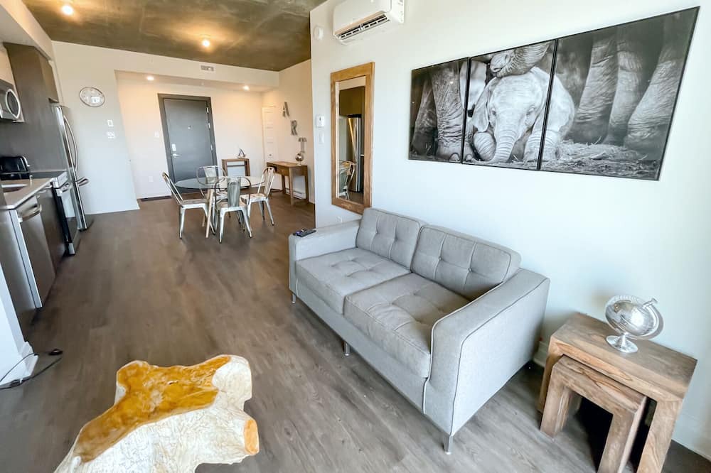 Photo of Livingroom in Saint-Laurent