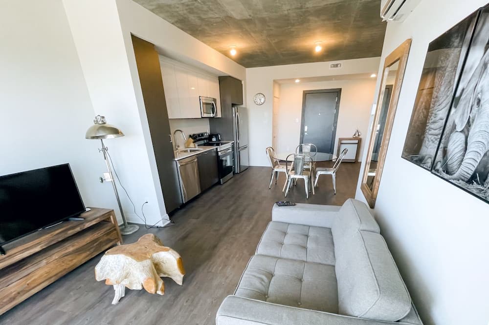 Photo of Livingroom in Saint-Laurent