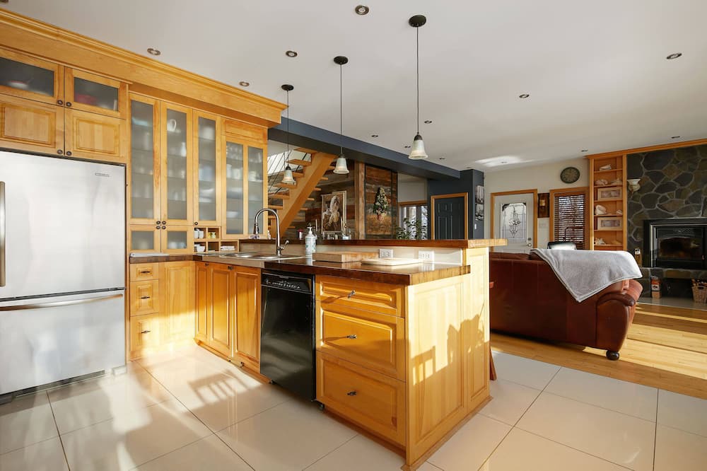 Photo of Kitchen in Pincourt