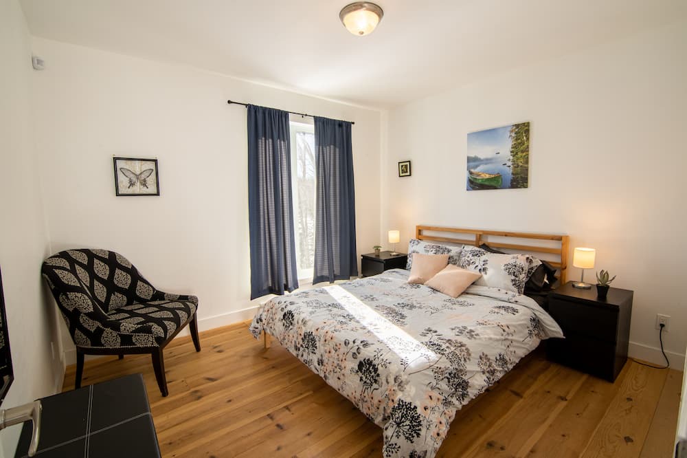 Photo of Bedroom in Entrelacs