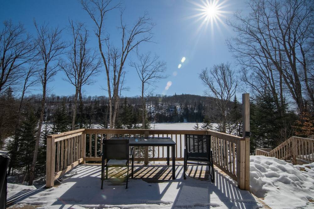 Photo of Patio Balcony in Entrelacs