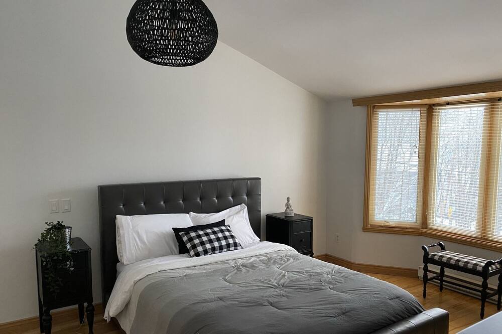 Photo of Bedroom in Saint-Hippolyte