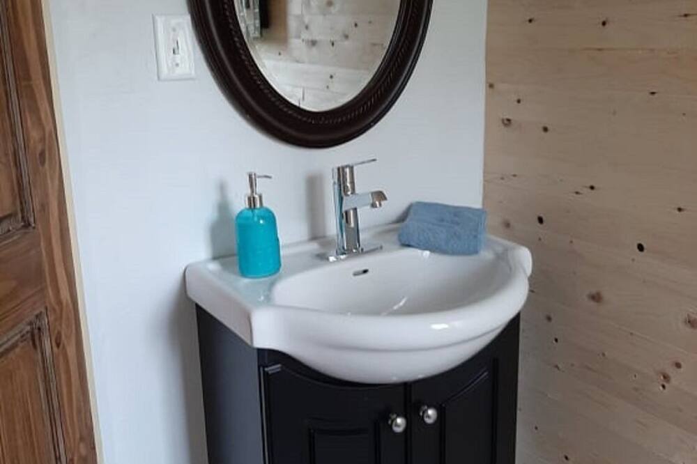 Photo of Bathroom in Saint Fulgence