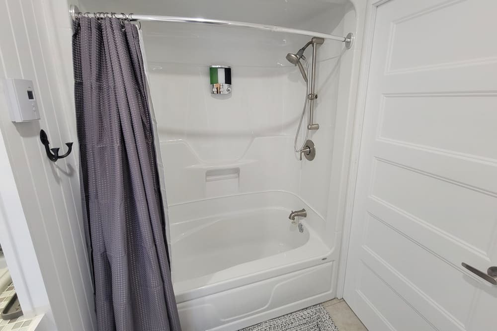 Photo of Bathroom in Saint Zenon