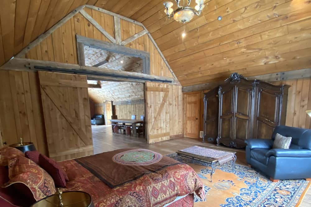 Photo of Livingroom in King