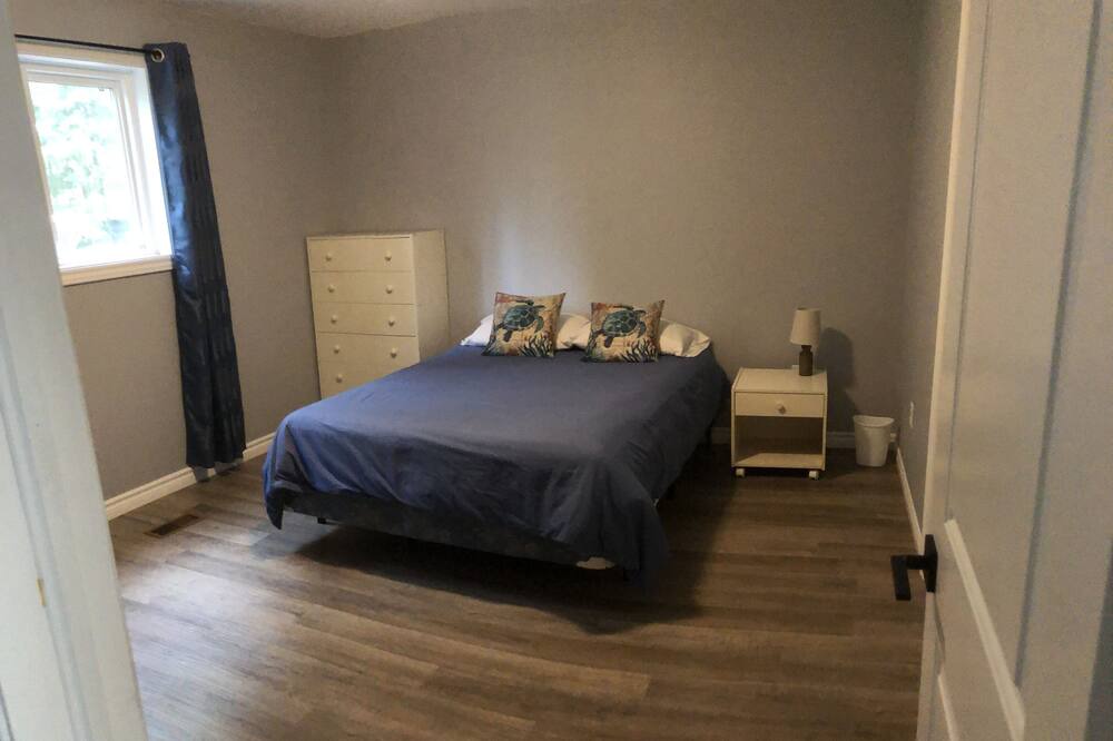 Photo of Bedroom in Dysart et al