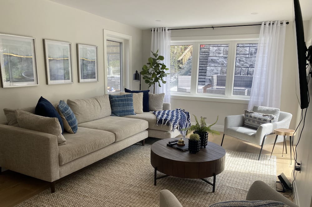 Photo of Livingroom in South End