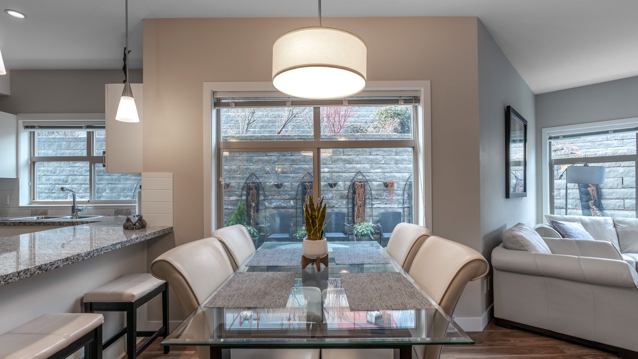 Photo of Livingroom in Central Okanagan