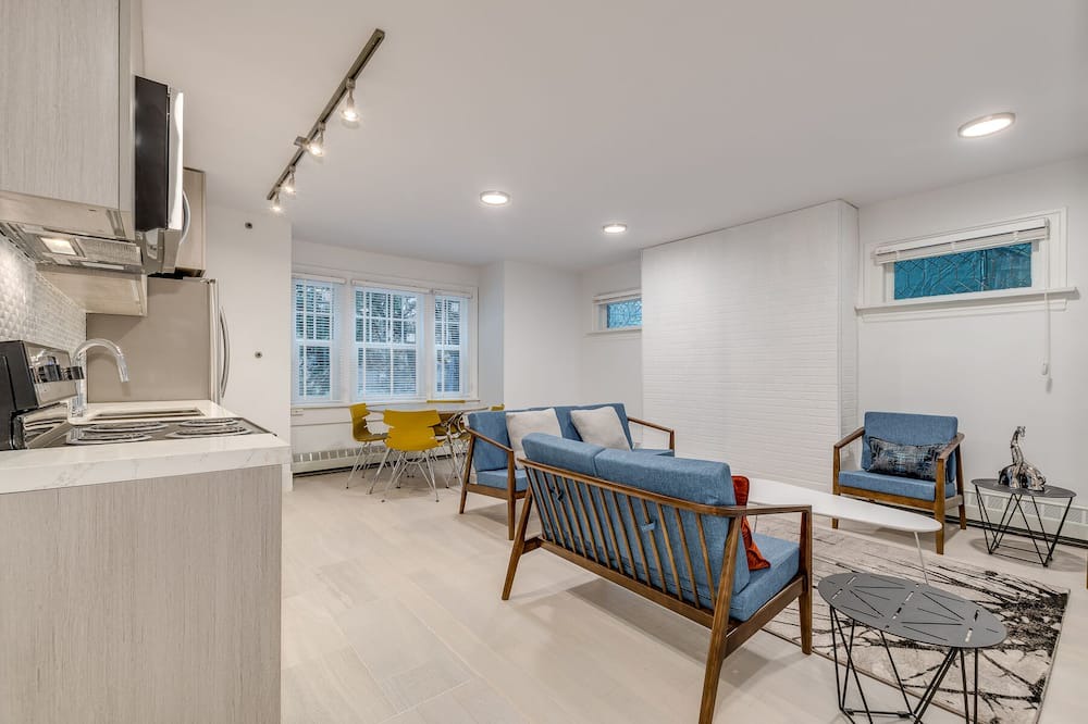 Photo of Livingroom in West End