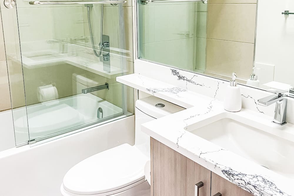Photo of Bathroom in Hollyburn