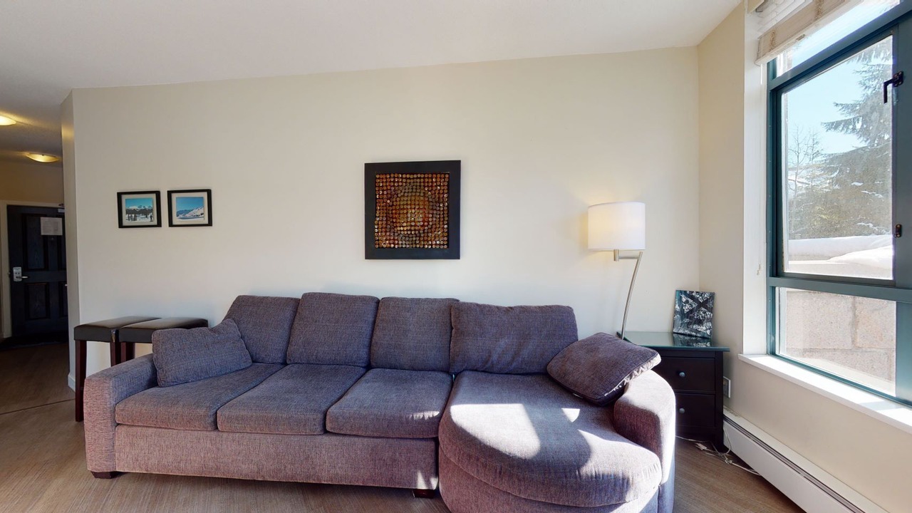 Photo of Livingroom in Whistler Cay Heights