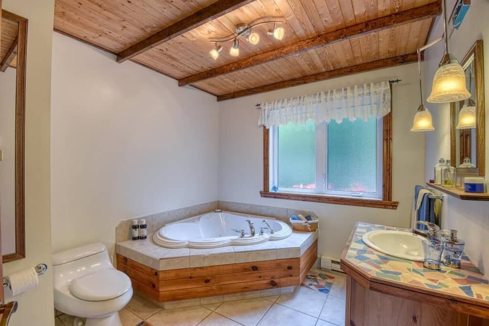 Photo of Bathroom in Gore