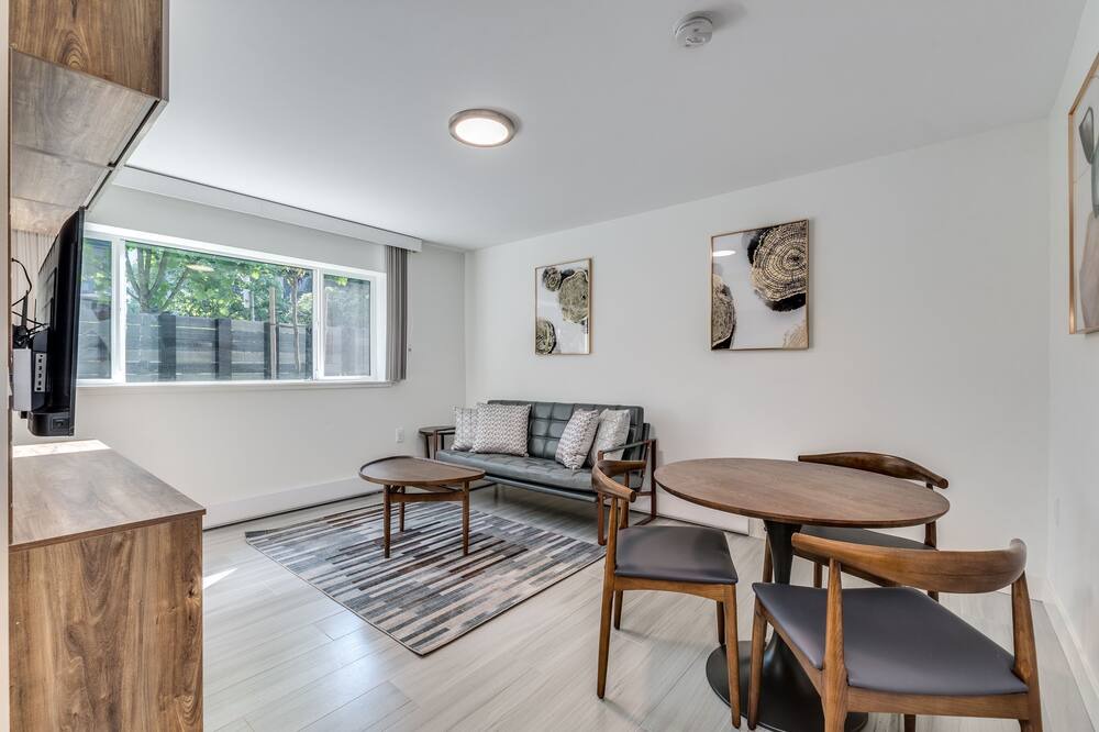 Photo of Livingroom in West End