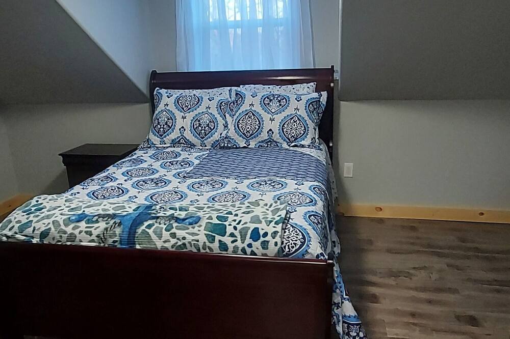 Photo of Bedroom in Eastport