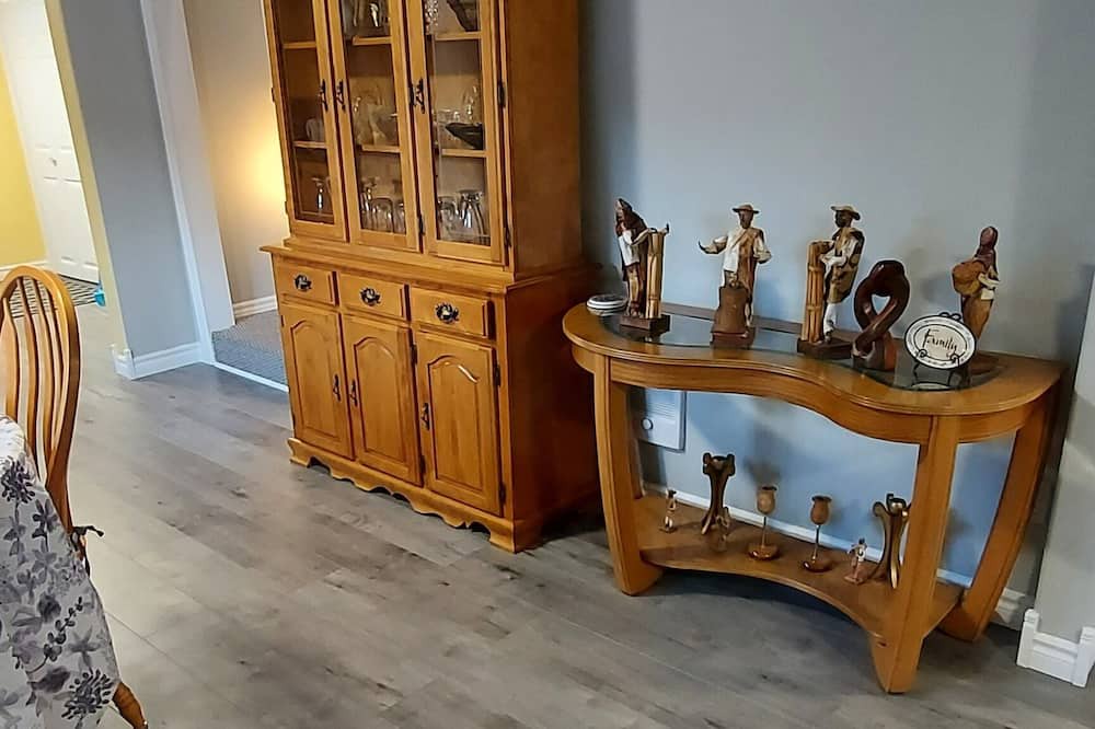 Photo of Livingroom in Eastport