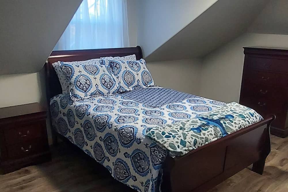 Photo of Bedroom in Eastport