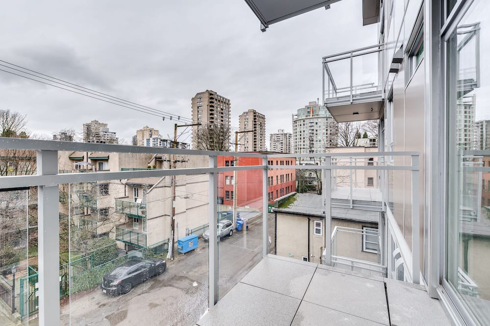 Photo of Patio Balcony in Downtown Vancouver
