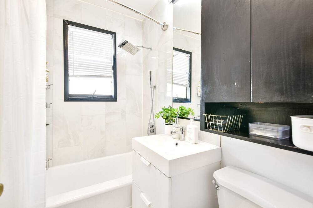 Photo of Bathroom in East Kildonan