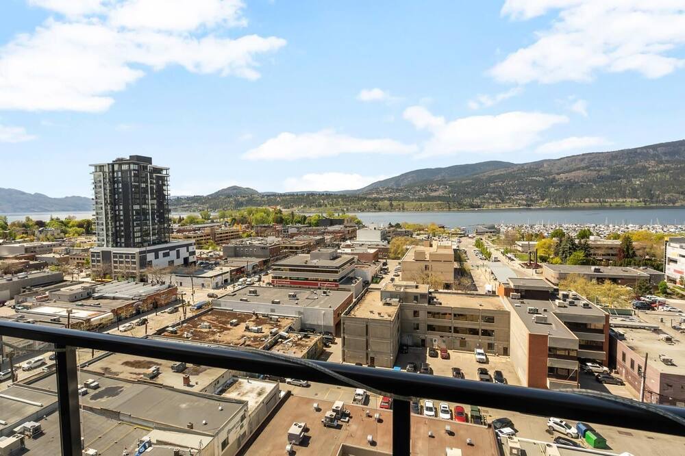 Photo of Patio Balcony in Downtown Kelowna