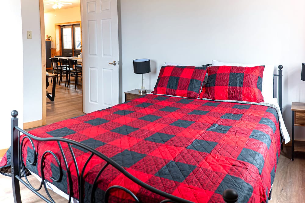 Photo of Bedroom in Drummond-North Elmsley