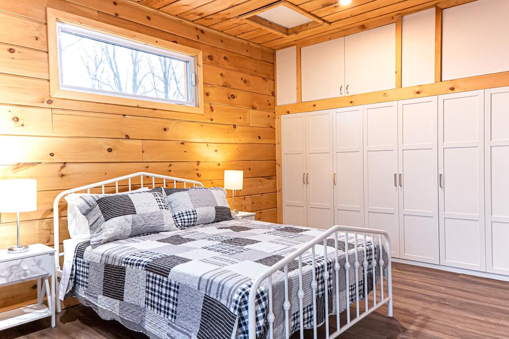 Photo of Bedroom in Drummond-North Elmsley
