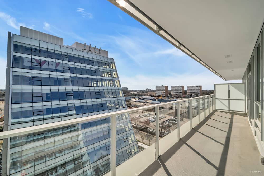 Photo of Patio Balcony in Richmond City Centre