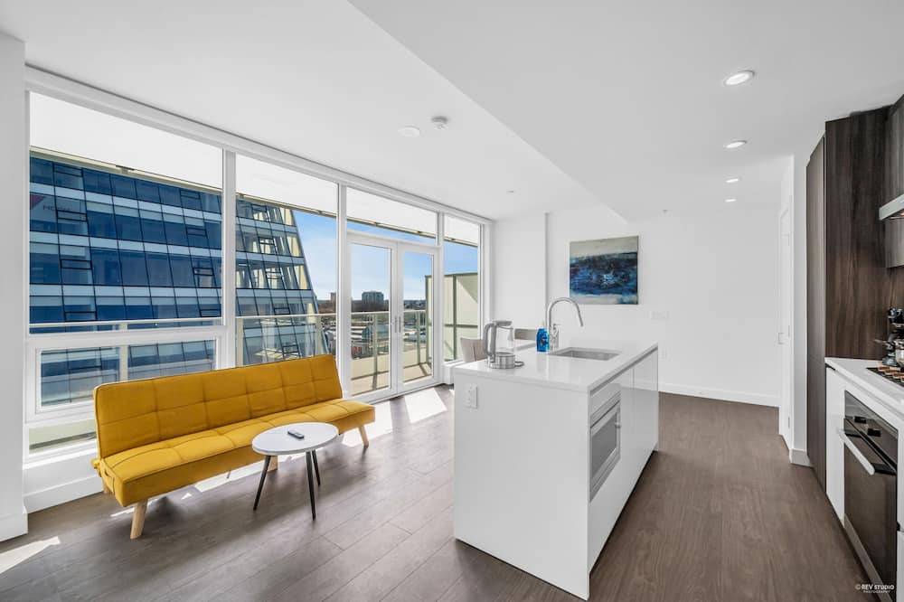 Photo of Livingroom in Richmond City Centre