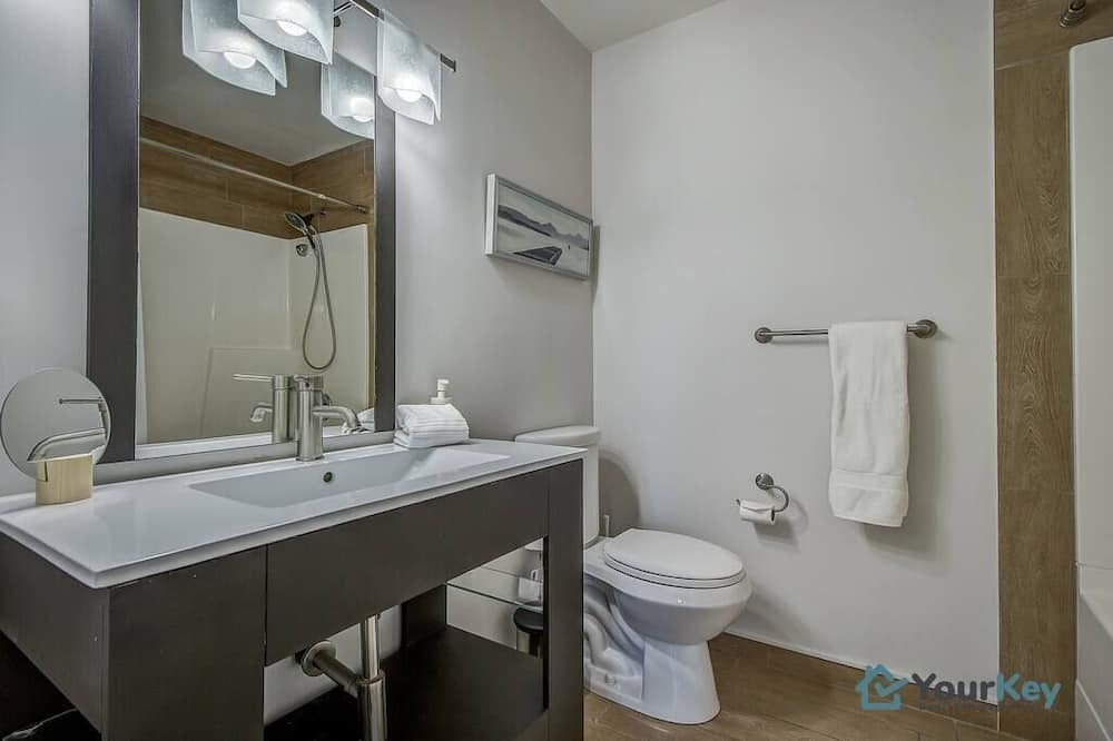 Photo of Bathroom in Lake Bonavista