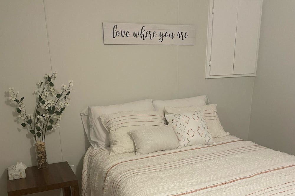 Photo of Bedroom in Heart's Delight