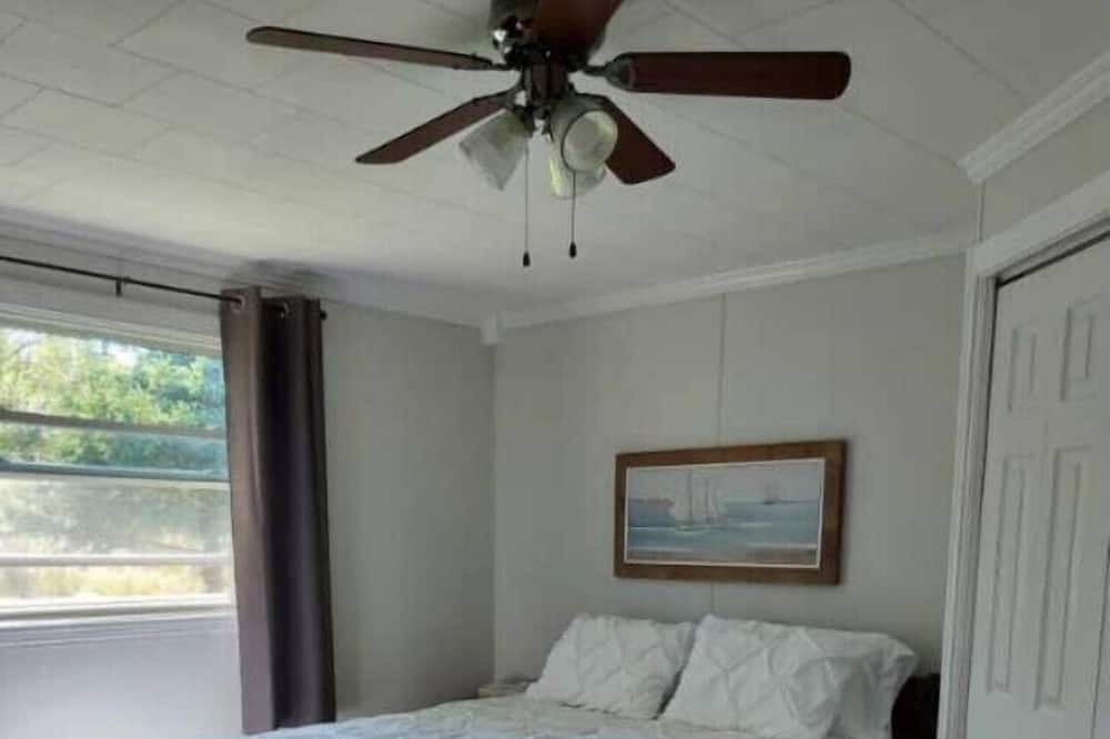 Photo of Bedroom in Heart's Delight