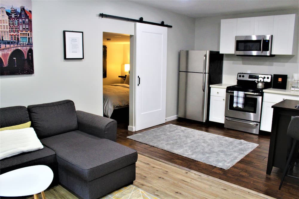Photo of Livingroom in Maple Ridge