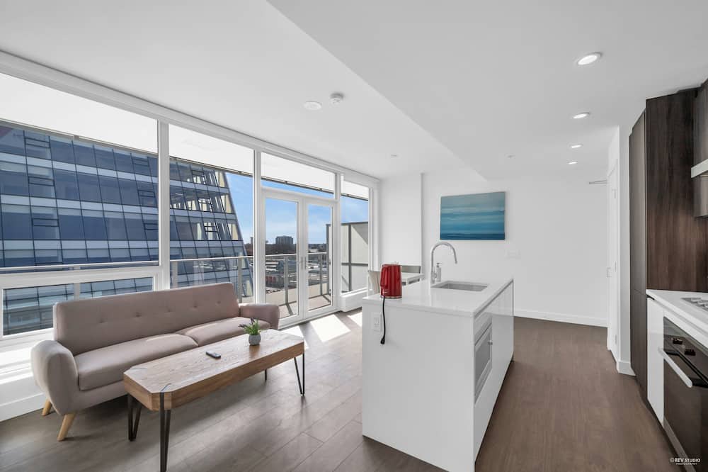 Photo of Livingroom in Richmond City Centre